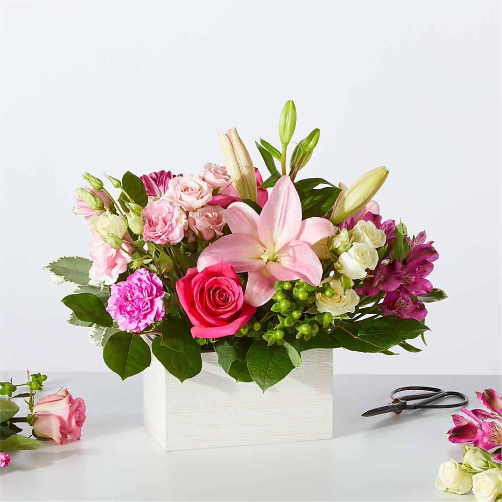 Sweetberry Box – A Florist Original – A&L FLORAL, Hamilton NJ