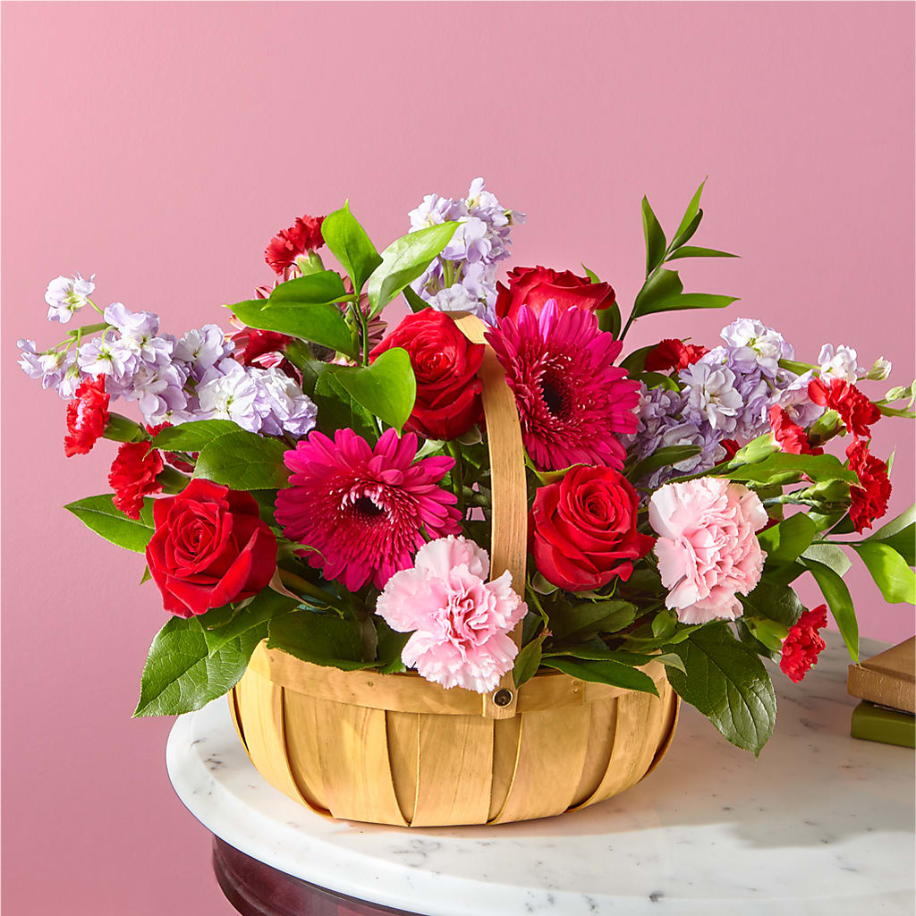 Pink Picnic Basket – A&L FLORAL, Hamilton NJ