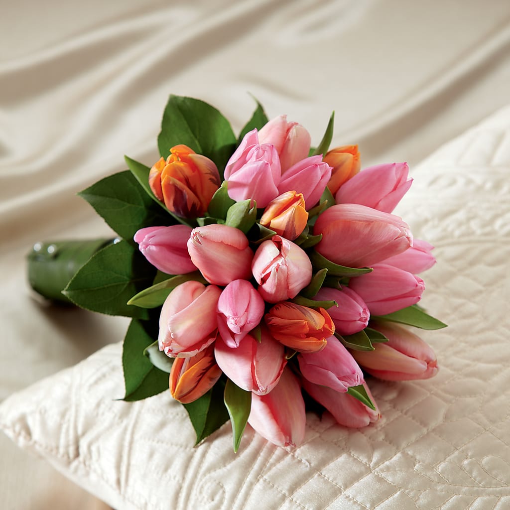 Embraceable Bouquet – A&L FLORAL, Hamilton NJ