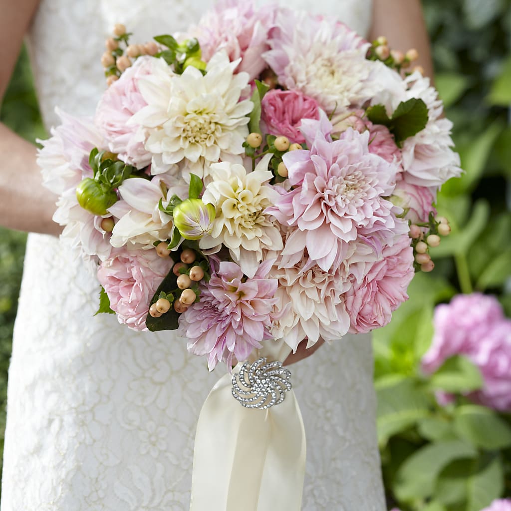 Heart's Promise Bouquet – A&L FLORAL, Hamilton NJ