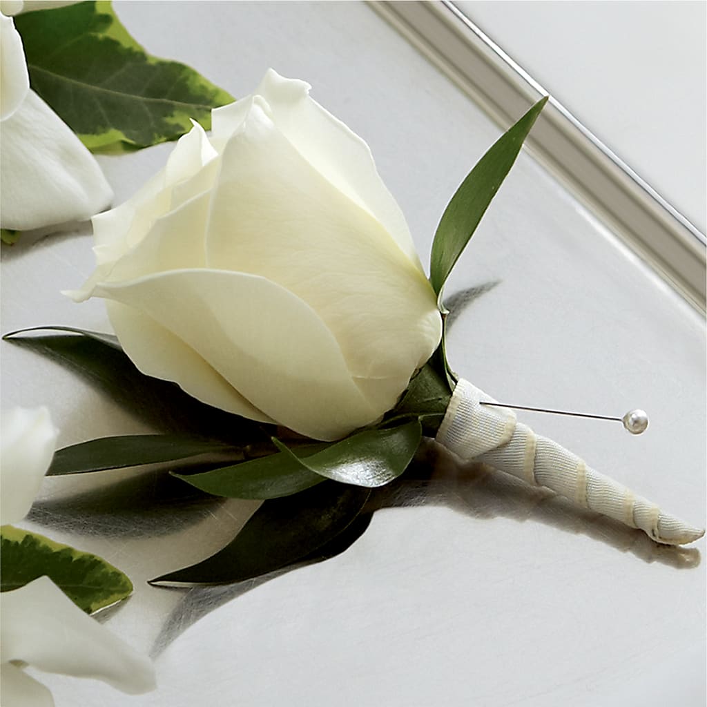 White Rose Boutonniere – A&L FLORAL, Hamilton NJ
