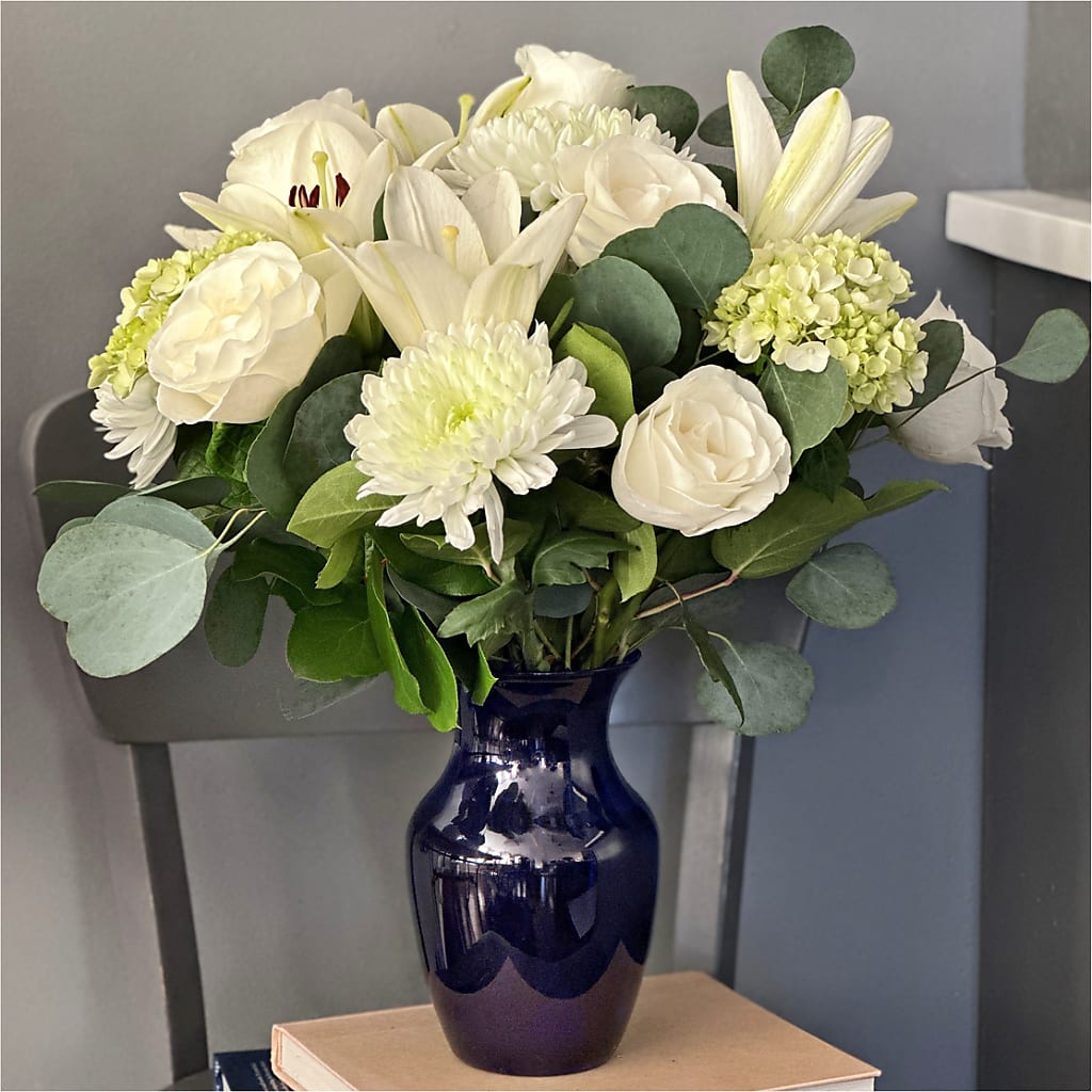 Snowy Dreams Bouquet – A&L FLORAL, Hamilton NJ