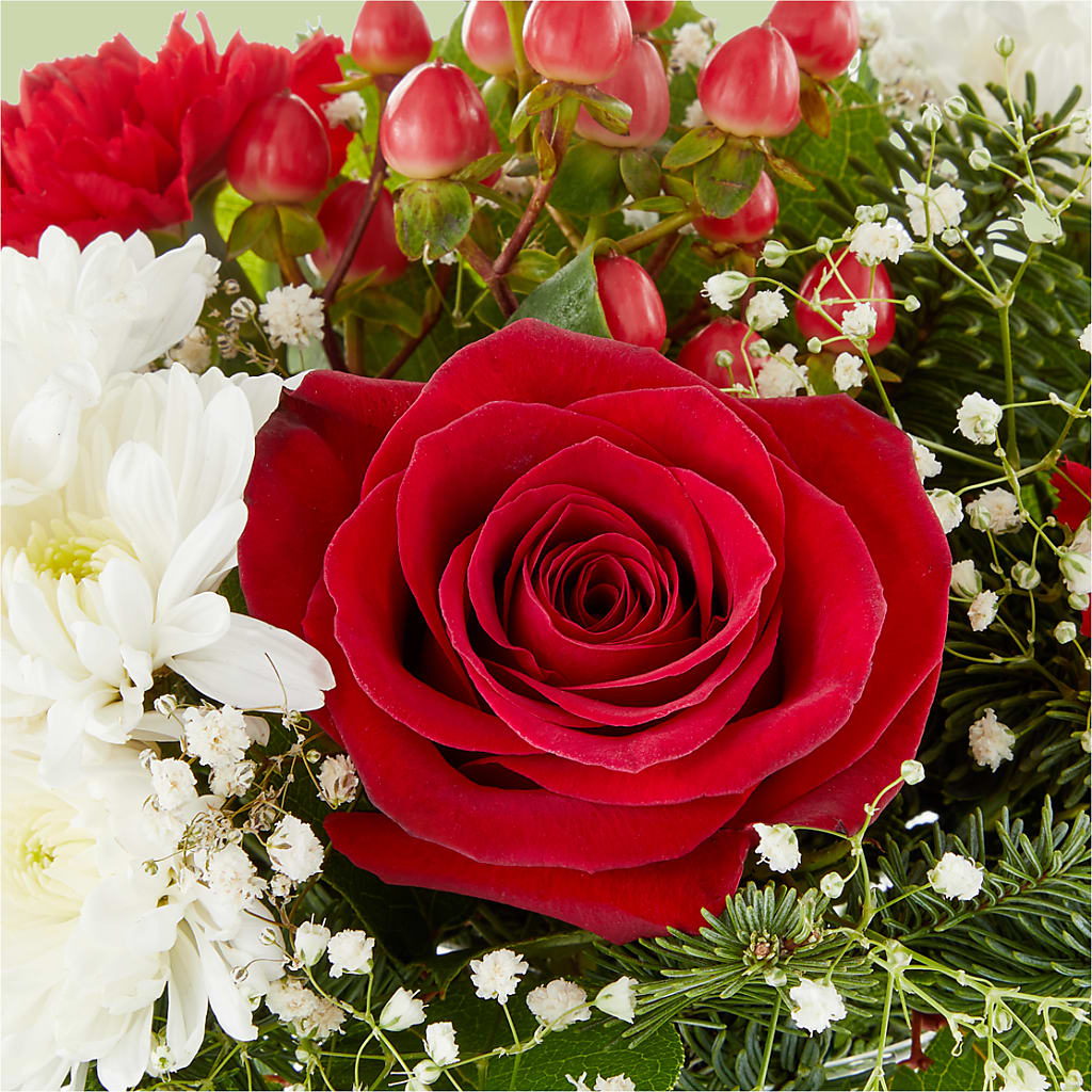 Chance of Flurries Bouquet – A&L FLORAL, Hamilton NJ