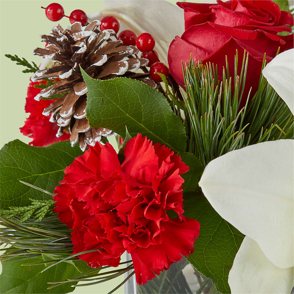 Glistening Icicles Bouquet – A&L FLORAL, Hamilton NJ