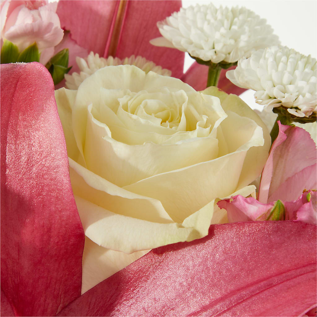 Piece of Cake Bouquet – A&L FLORAL, Hamilton NJ